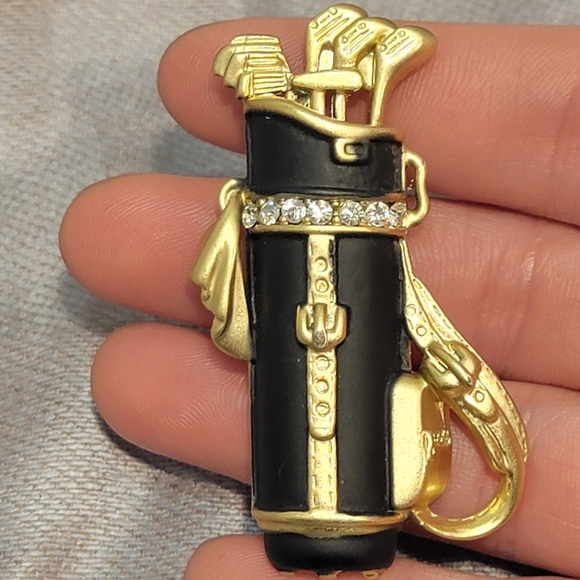 Vintage Goldtone Rhinestone Black Golf Bag Clubs Pin Brooch, Marked AJC - Picture 4 of 7